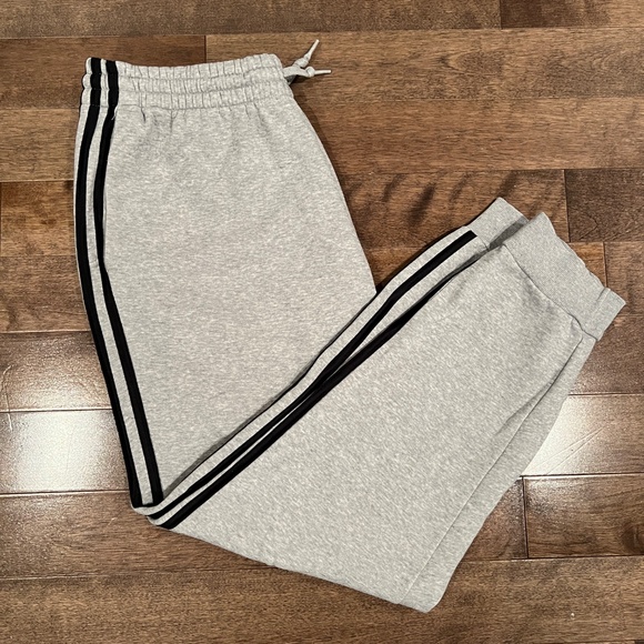 Adidas 3-Striples Heather Essentials Fleece Joggers Men's Size L - Picture 3 of 4